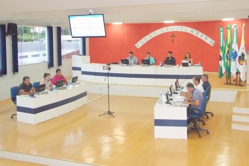 Comissão de LJR discute remanejamento de verba de mais de R$ 760 mil reais para o Executivo